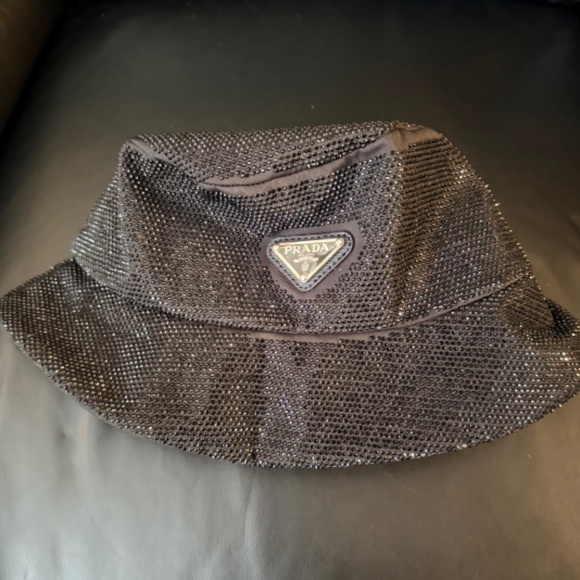 PRADA WOMEN'S BLACK CRYSTAL EMBELLISHED BUCKET HAT ONE SIZE EXCELLENT - Picture 5 of 5